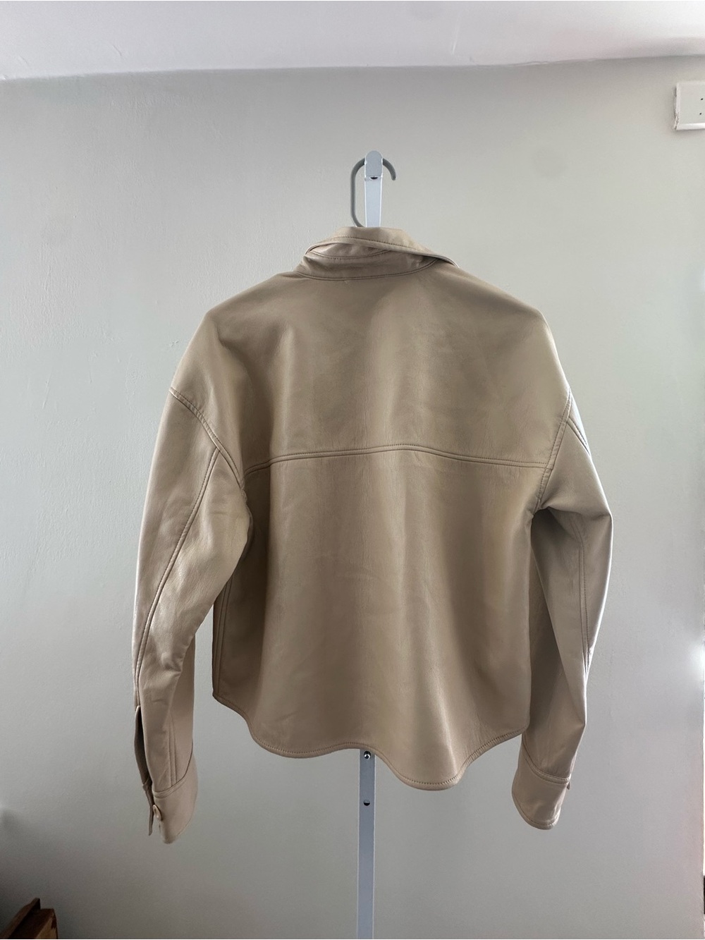 Pelli Jacket - Picture 4 of 5